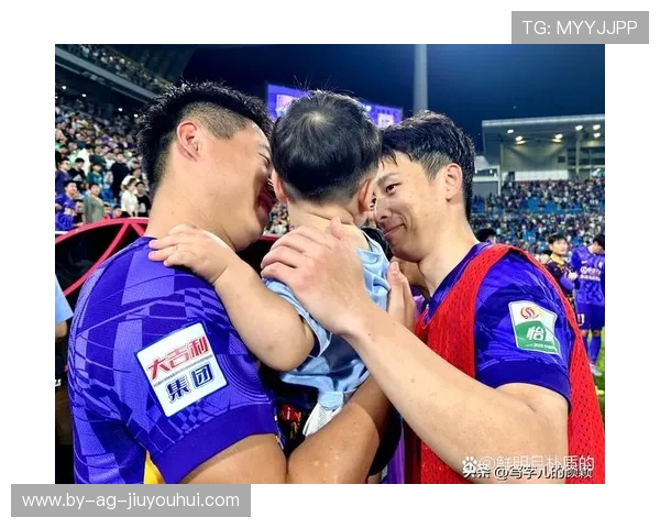 聚焦八月十八日天下足球深度回顾全球赛场激情与动人故事精彩瞬间